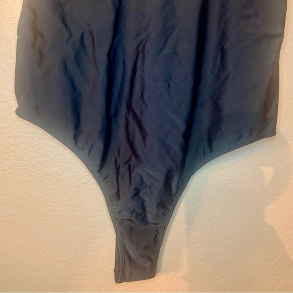 NWT Fabletics Swimsuit XL Noa Sexy 1-Piece Black Hi Leg Lo Back Wide Straps - Picture 4 of 14